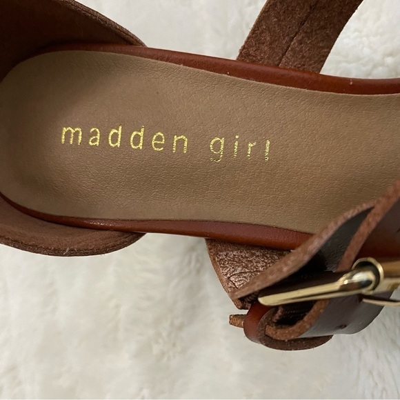 Madden Girl by Steve Madden Tan Strappy Gladiator Buckle Heeled Sandals Size 8.5 - Picture 9 of 11